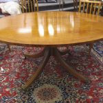 628 4567 DINING TABLE
